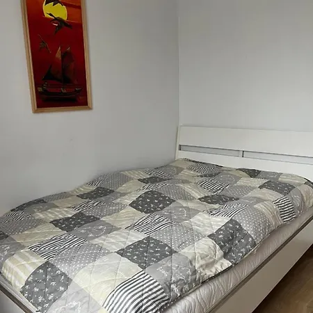 Beim Lennox Apartment *